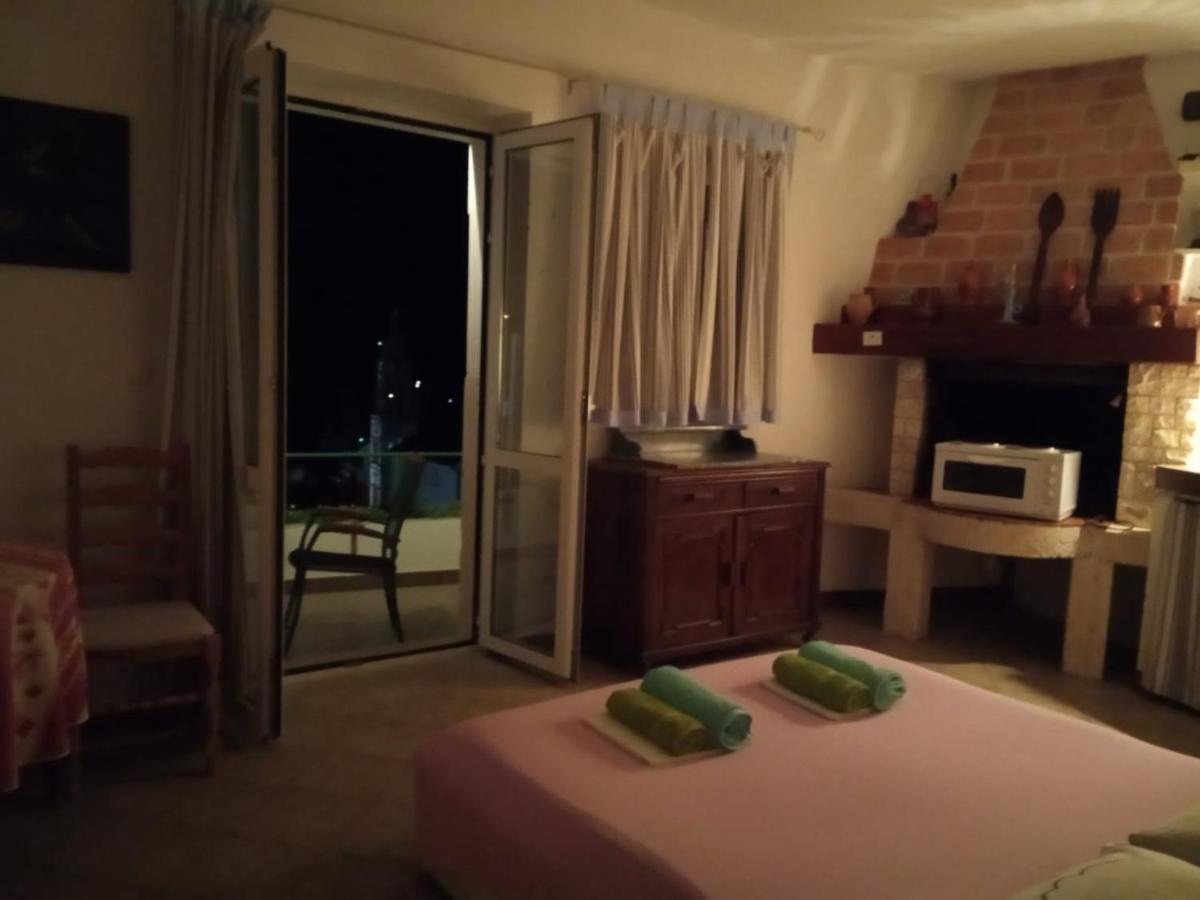 Apartments Bocin Rosso Hvar Town Eksteriør bilde