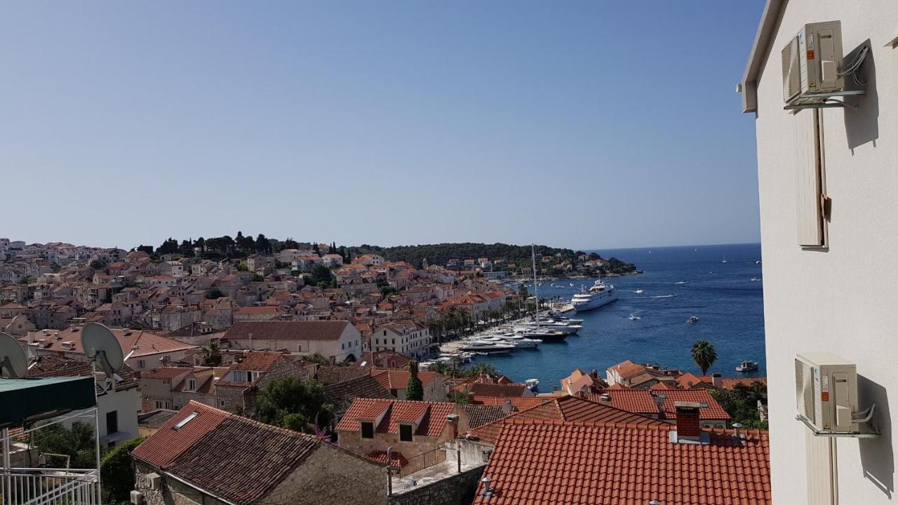 Apartments Bocin Rosso Hvar Town Eksteriør bilde