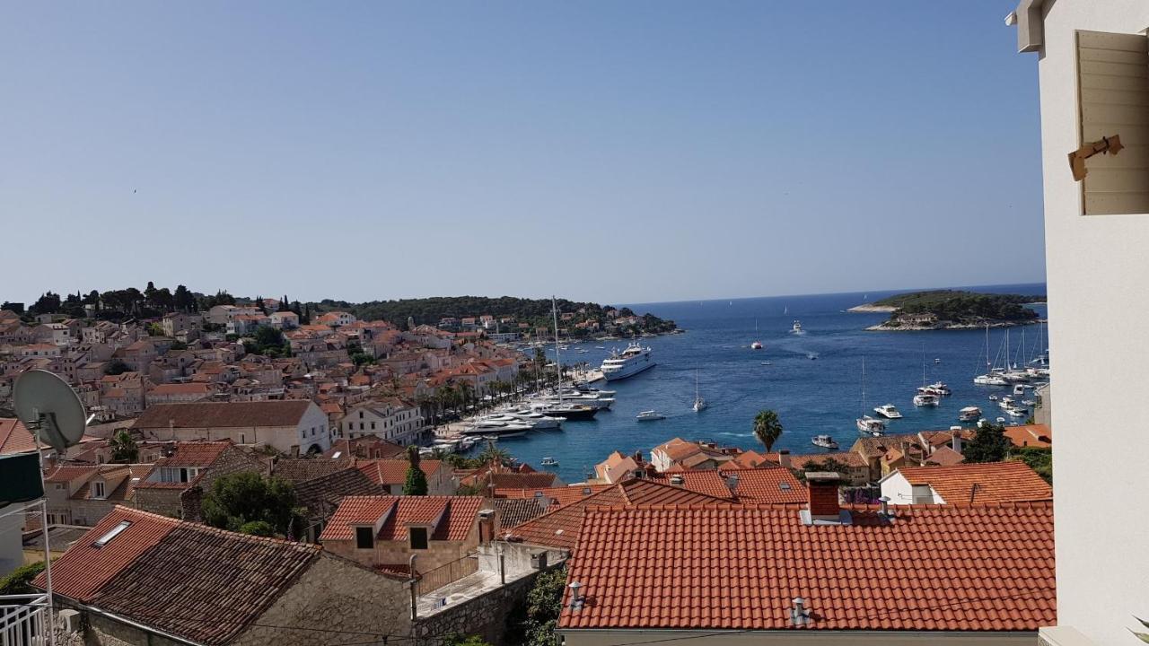Apartments Bocin Rosso Hvar Town Eksteriør bilde
