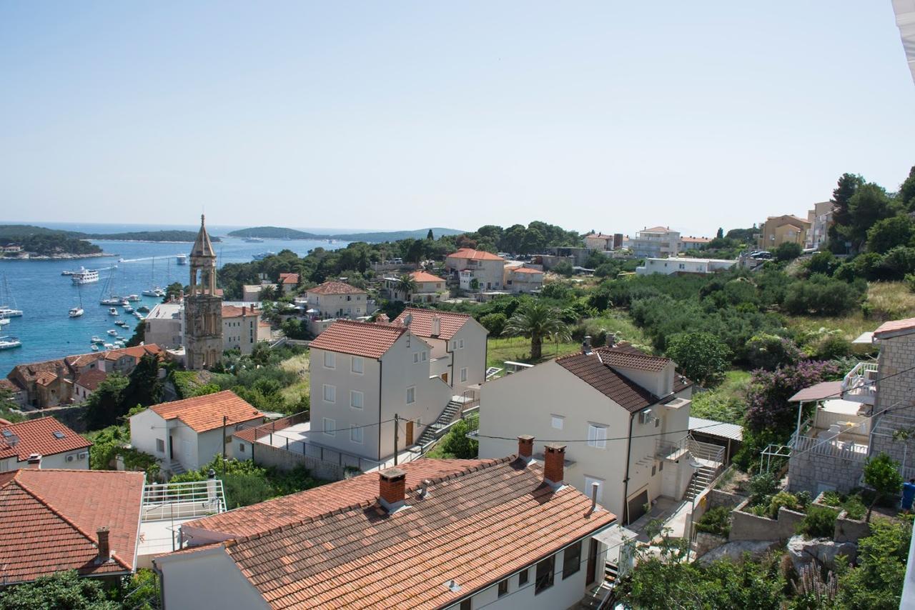 Apartments Bocin Rosso Hvar Town Eksteriør bilde