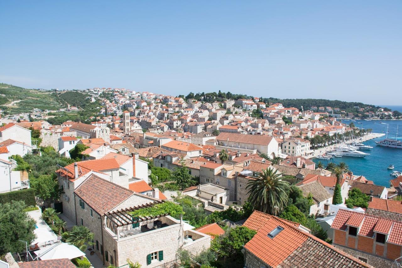 Apartments Bocin Rosso Hvar Town Eksteriør bilde